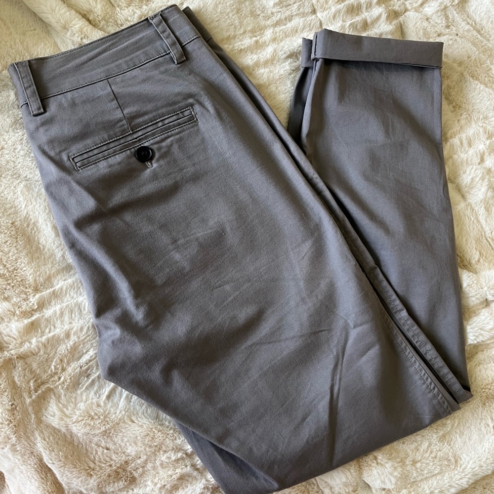 Vince like new grey chinos size 2